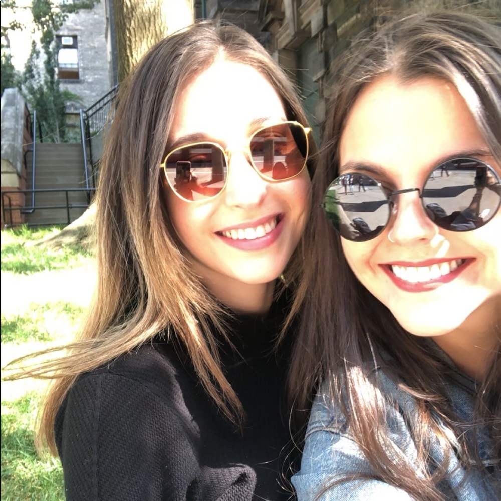 Meet your Posher, Monika